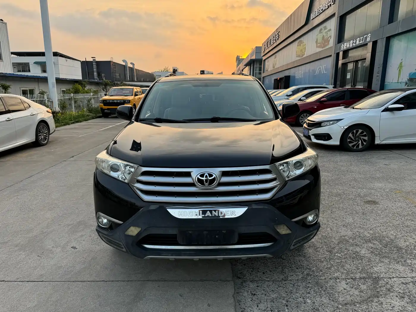 Toyota Highlander 2013 2.7L 2WD 7-seater Purple Gold Edition фото 2