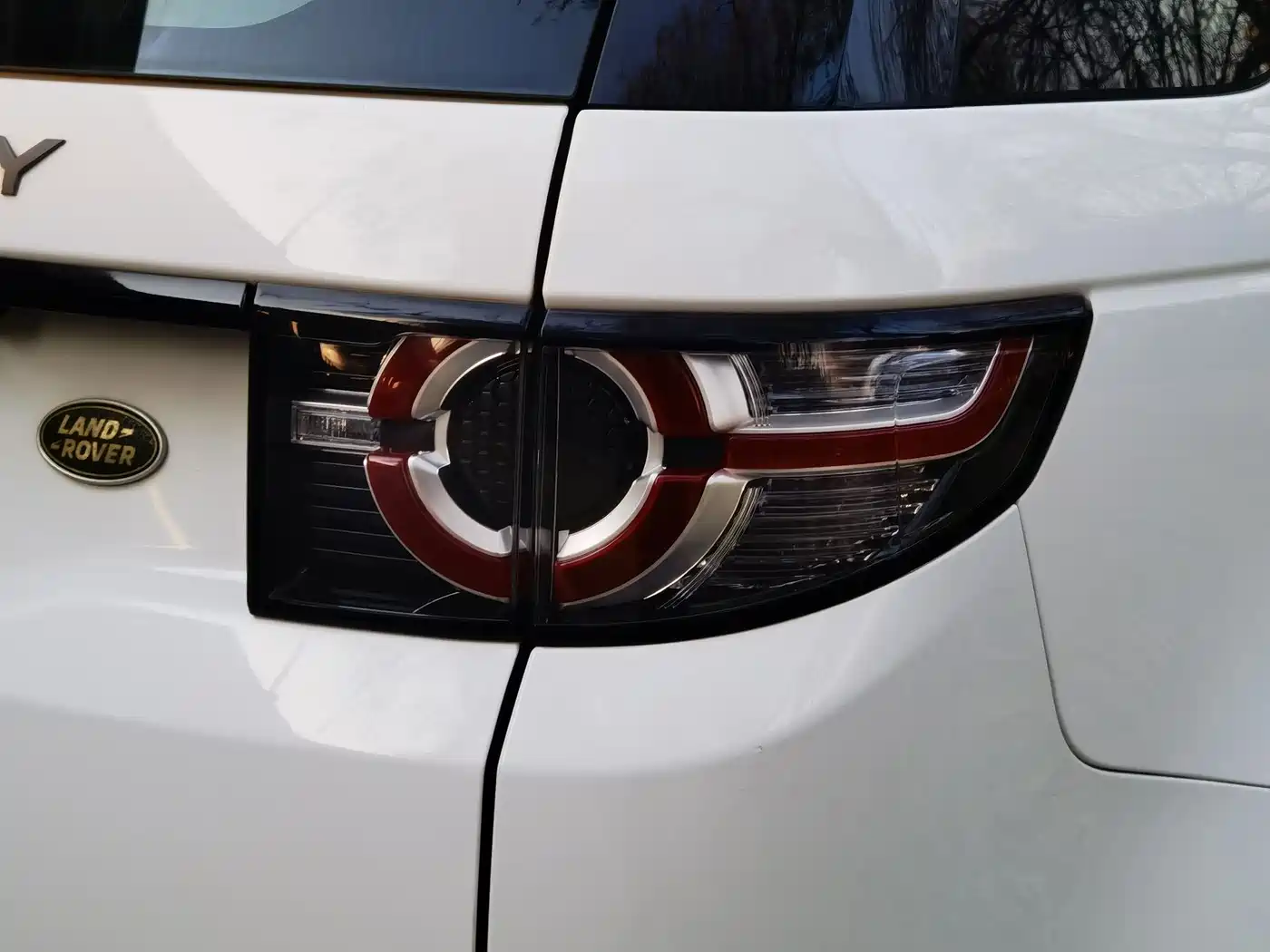 Land Rover Discovery Sport 2018 240PS HSE Edition фото 12
