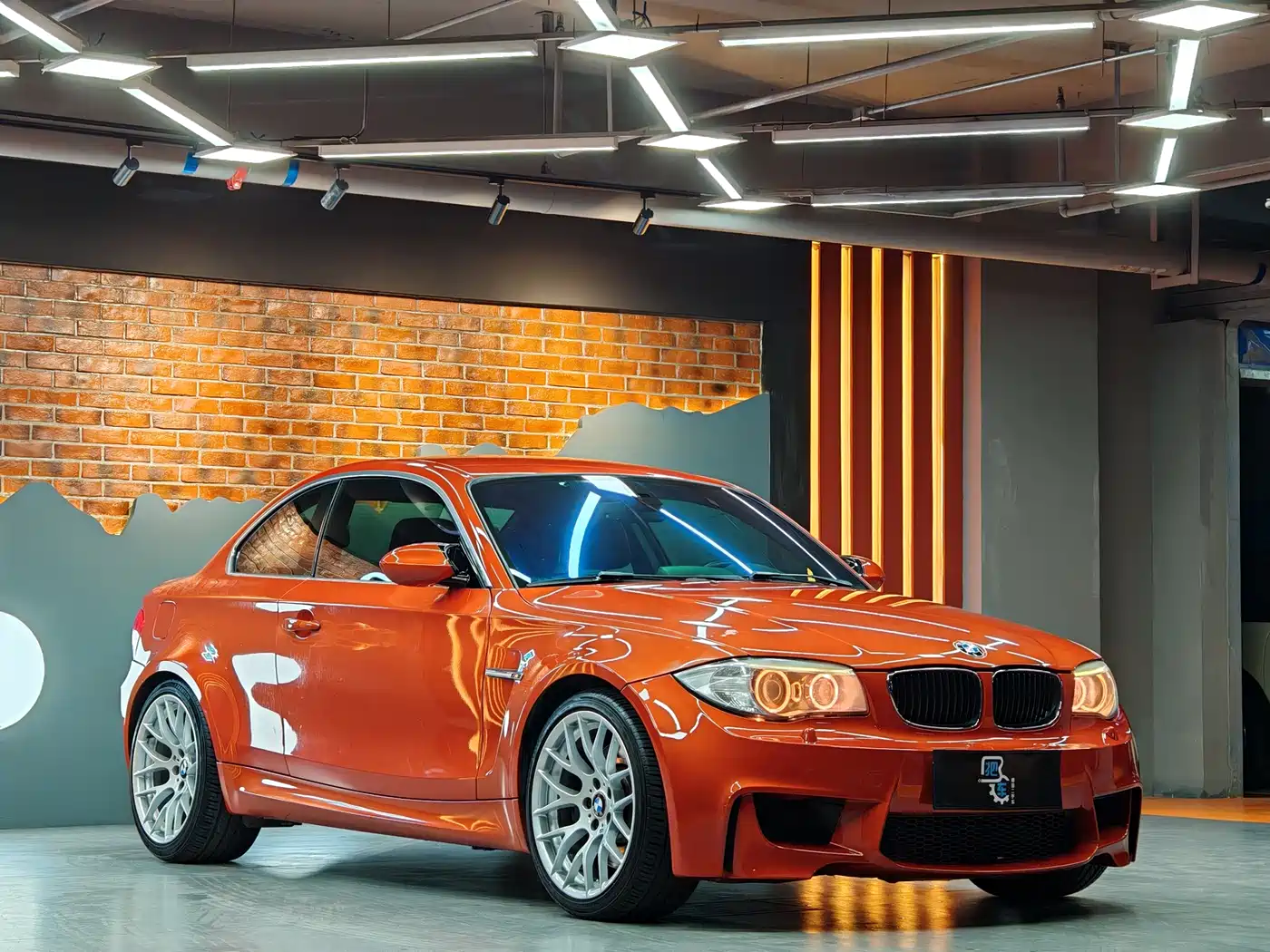 BMW 1 Series M 2011 1M Coupe фото 4