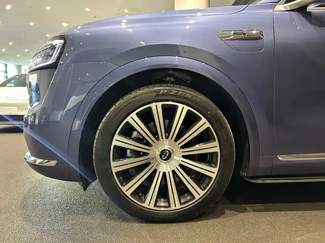 AITO Wenjie AITO M7 2026 Extended Range Ultra AWD 5-Seater — фото 4