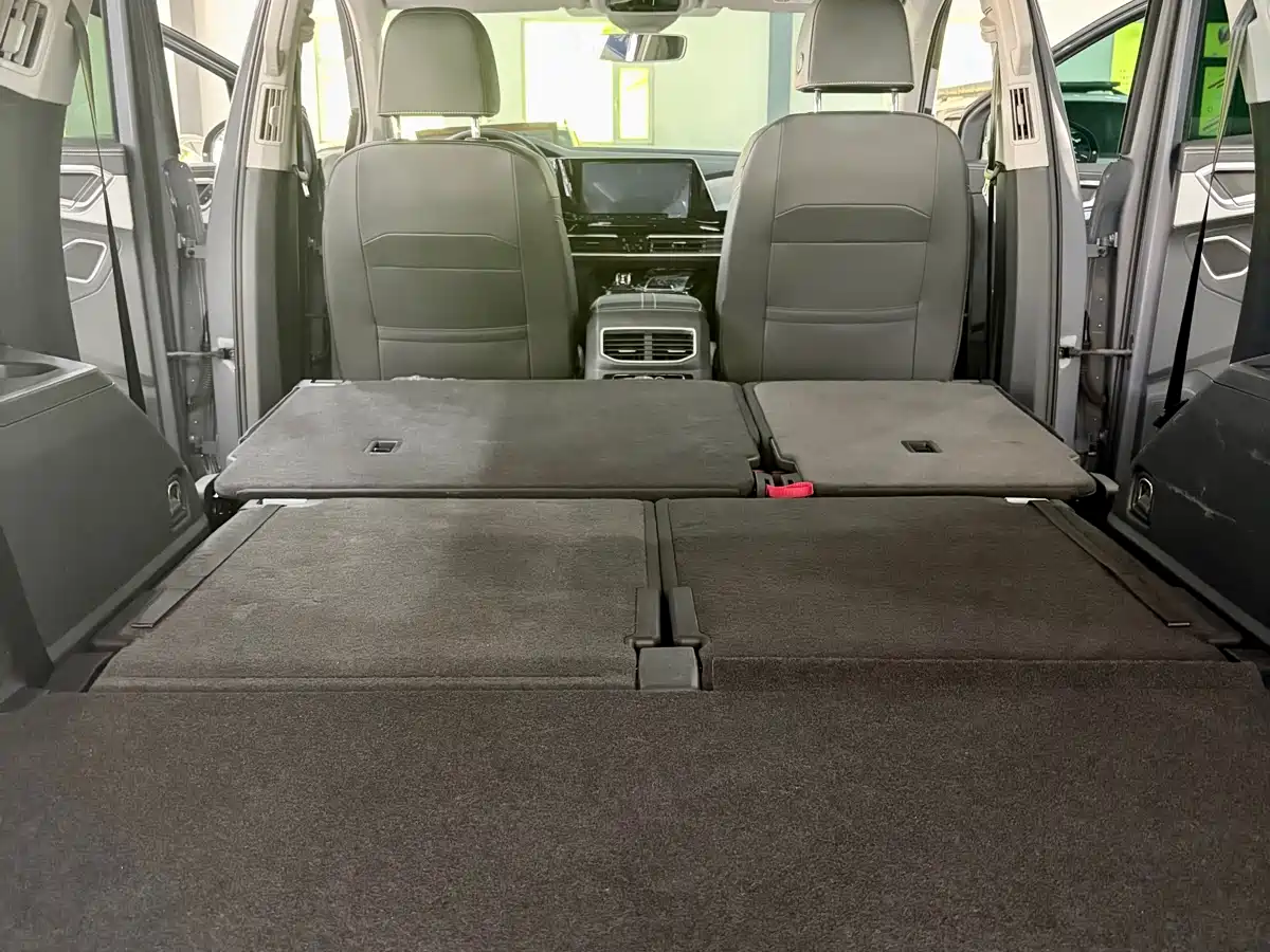 Volkswagen Talagon 2022 380TSI 4WD Luxury Premium Pro Edition 7-Seater фото 13