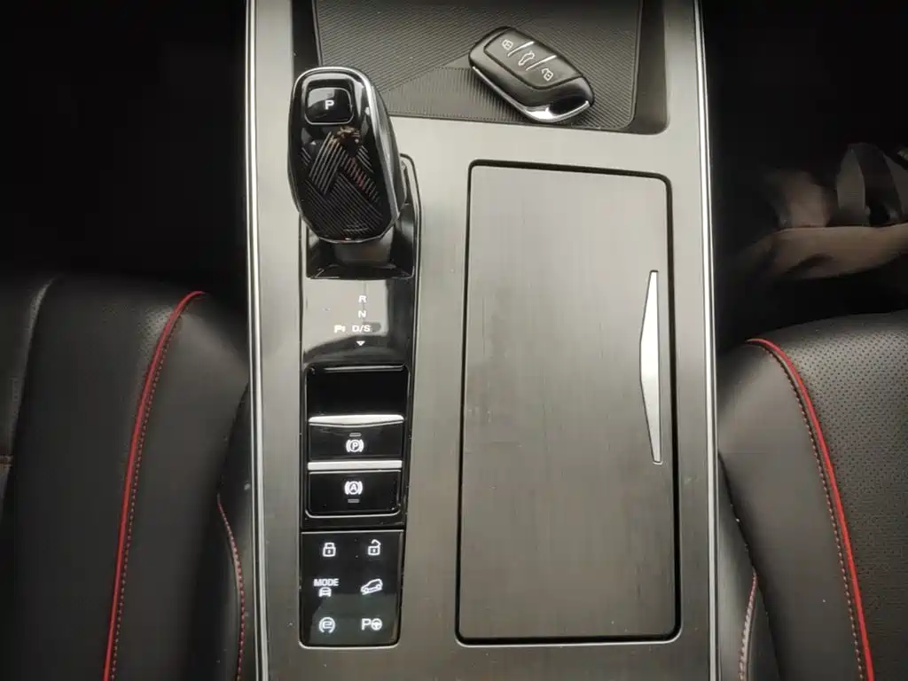 Roewe RX5 MAX 2022 2022 2.0T Automatic Supreme Edition
