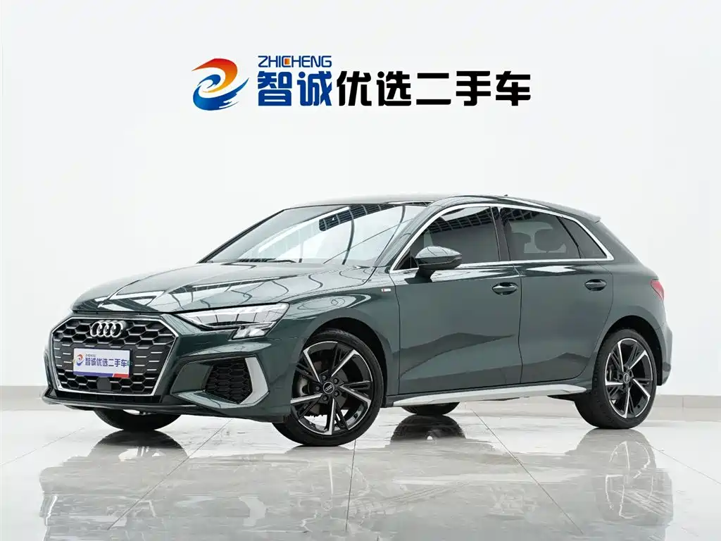 Audi A3 2023 Facelift Sportback 35 TFSI Fashion Sport