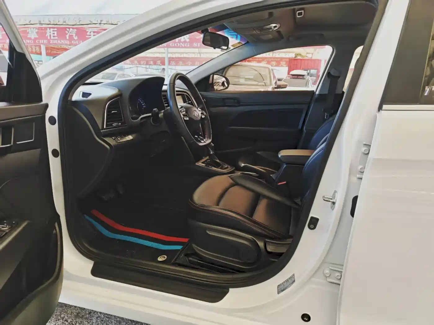 Hyundai Elantra 2016 1.4T DCT Dynamic·Vitality фото 4