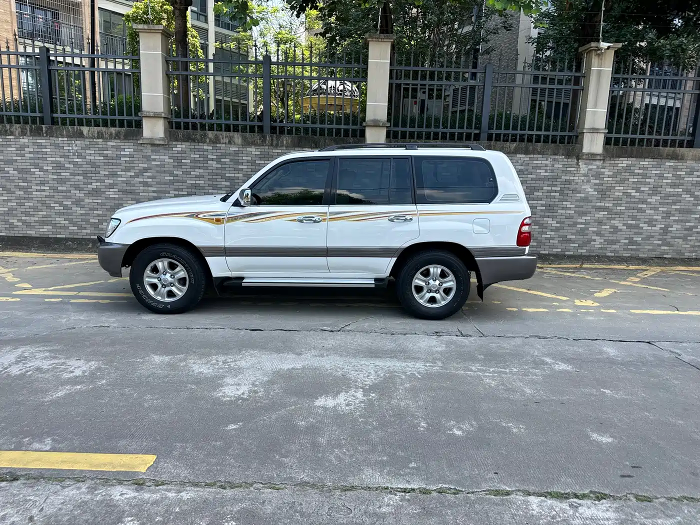 Toyota Land Cruiser 2004
