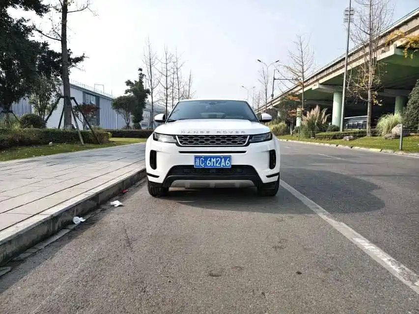 Photo 2 - Land Rover Range Rover Evoque