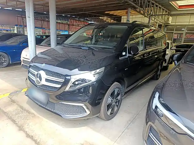 Mercedes-Benz V V 260 L, Длинная база, Премиум