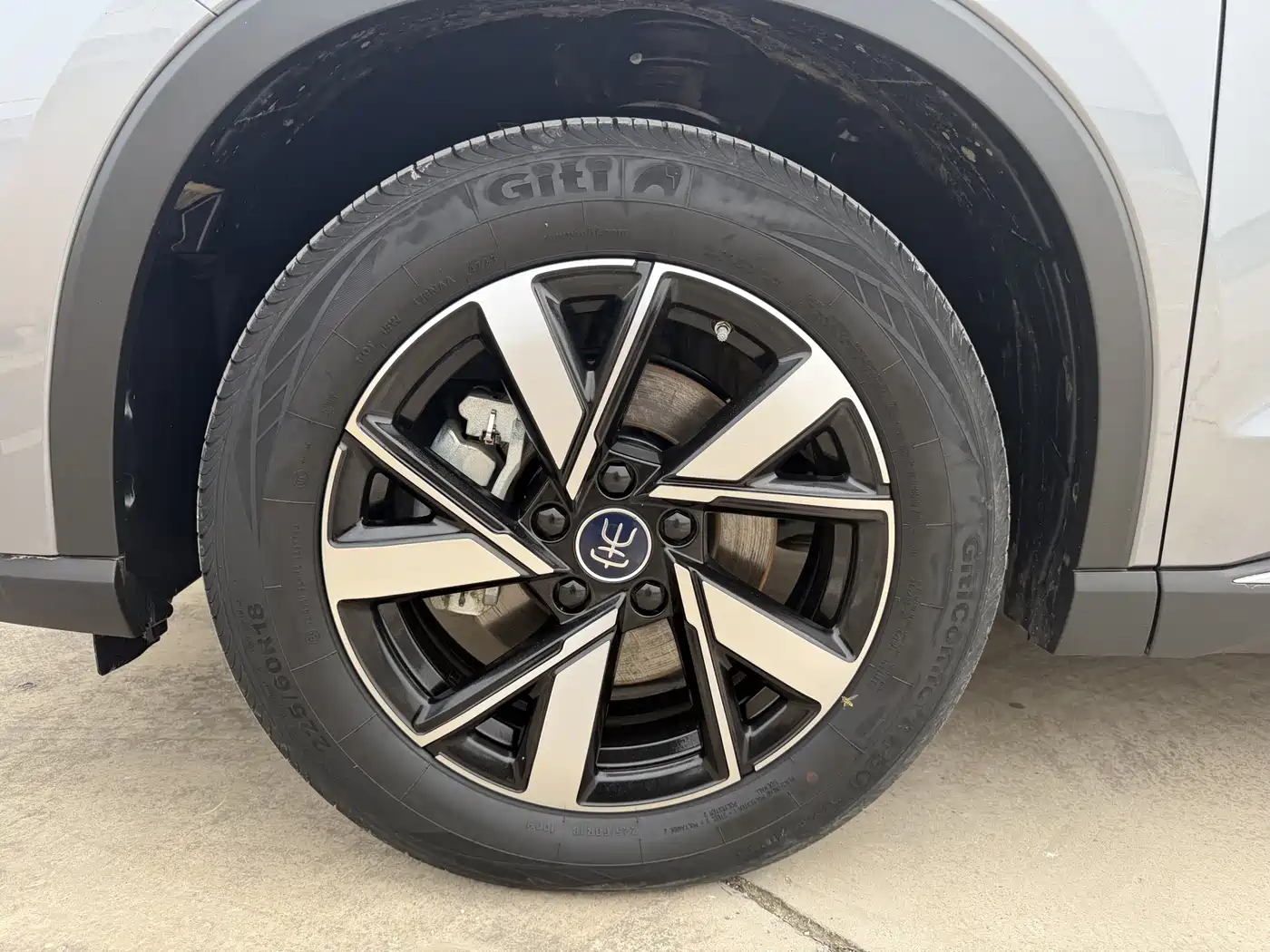 BYD Song Pro New Energy 2024 Glory Edition DM-i 71KM Leading фото 10