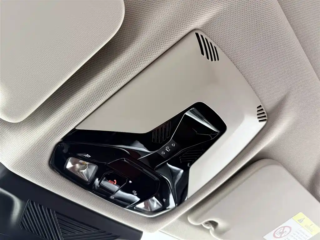 BMW X1 2024 sDrive25Li X Design Package фото 15