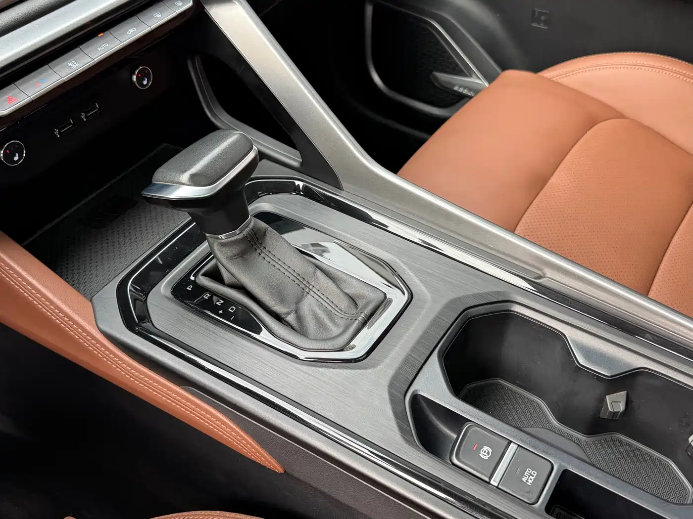 GEELY AUTOMOBILE VISION X6