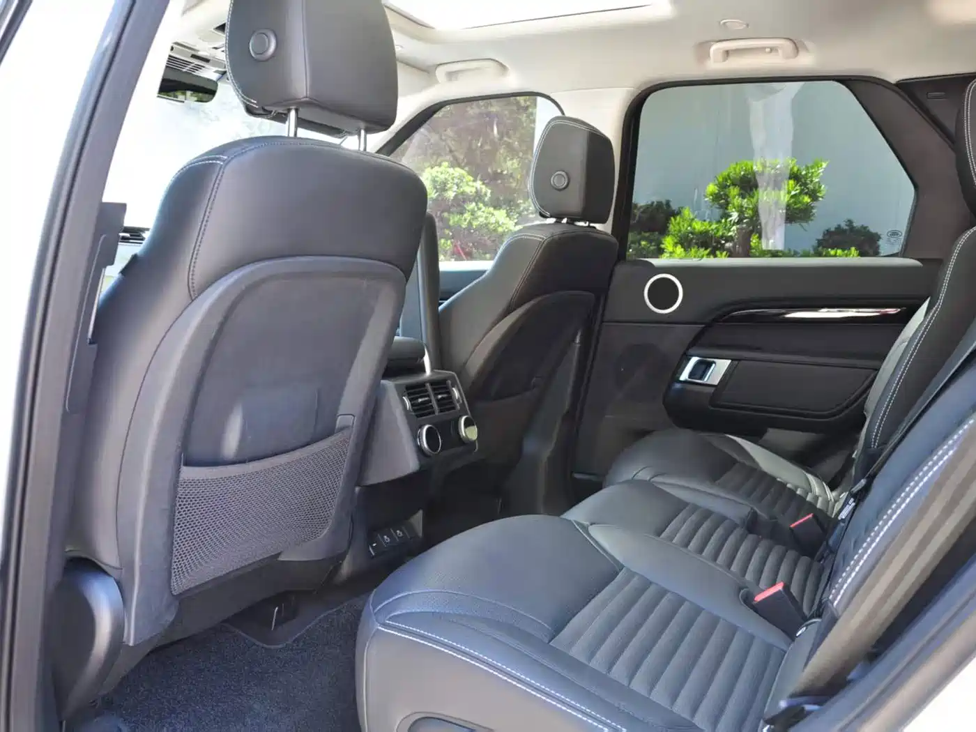 Land Rover Discovery 2024 2024 360PS Dynamic SE
