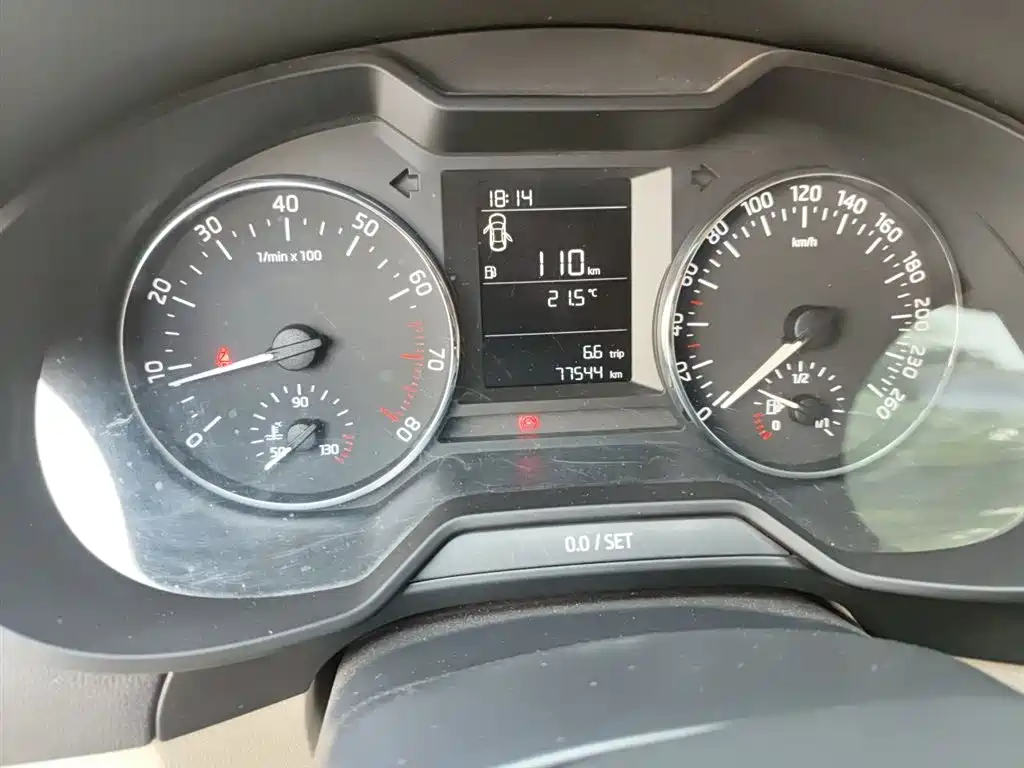 Škoda Octavia 2017 1.6L Manual ChuangXing фото 5