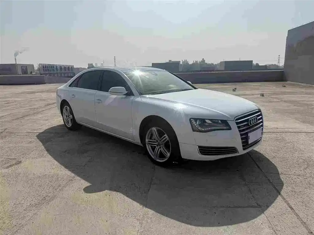 Audi A8 2014 A8L 45 TFSI quattro Comfort фото 3