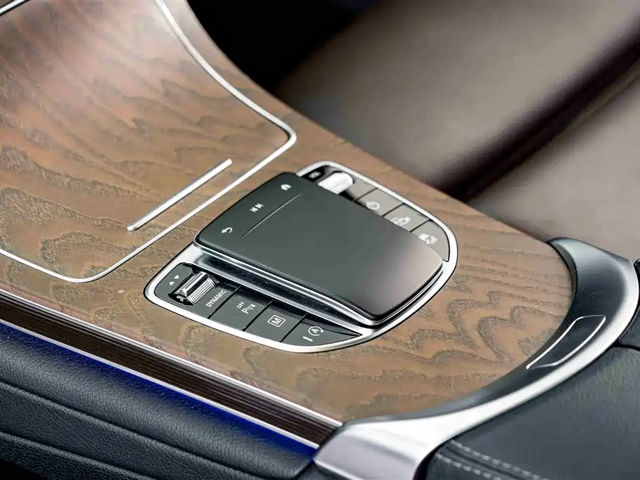 Mercedes-Benz GLC 2022 Facelift GLC 300 L 4MATIC Dynamic Collector's Edition фото 11