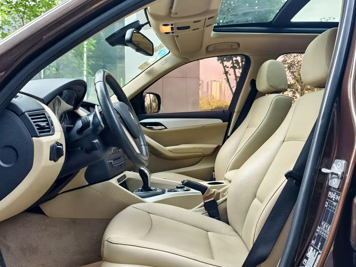 BMW X1 (Import) 2012 Model xDrive28i фото 25