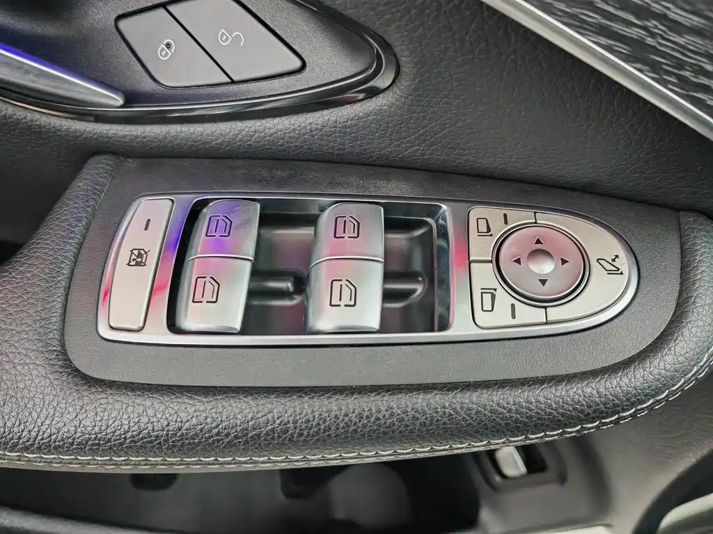 Mercedes-Benz GLC Coupe 2021 2020 GLC 300 4MATIC Coupe SUV