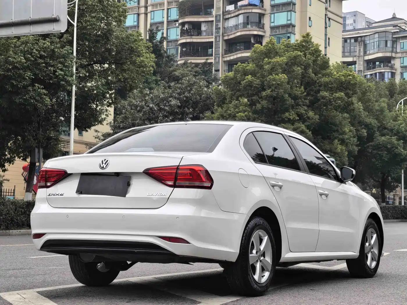 Volkswagen Lavida 2019 Lavida Start 1.5L Auto Trend (China VI) фото 14