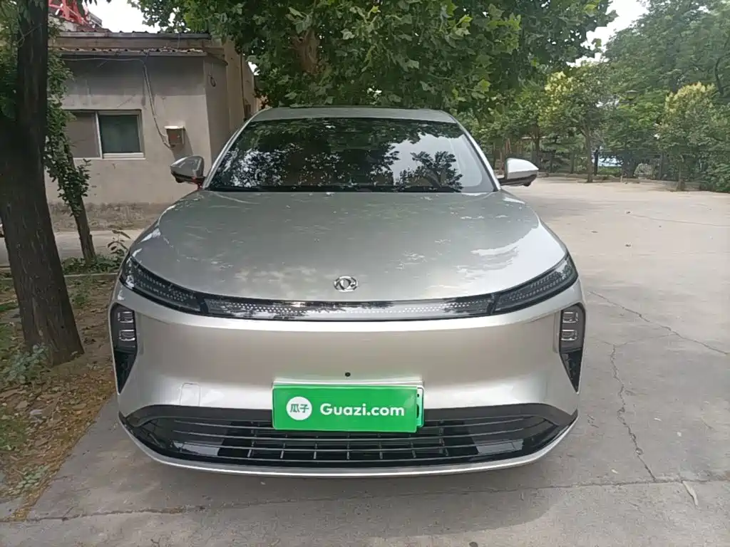 Dongfeng Aeolus L8 2025 2025 Plug-in Hybrid
