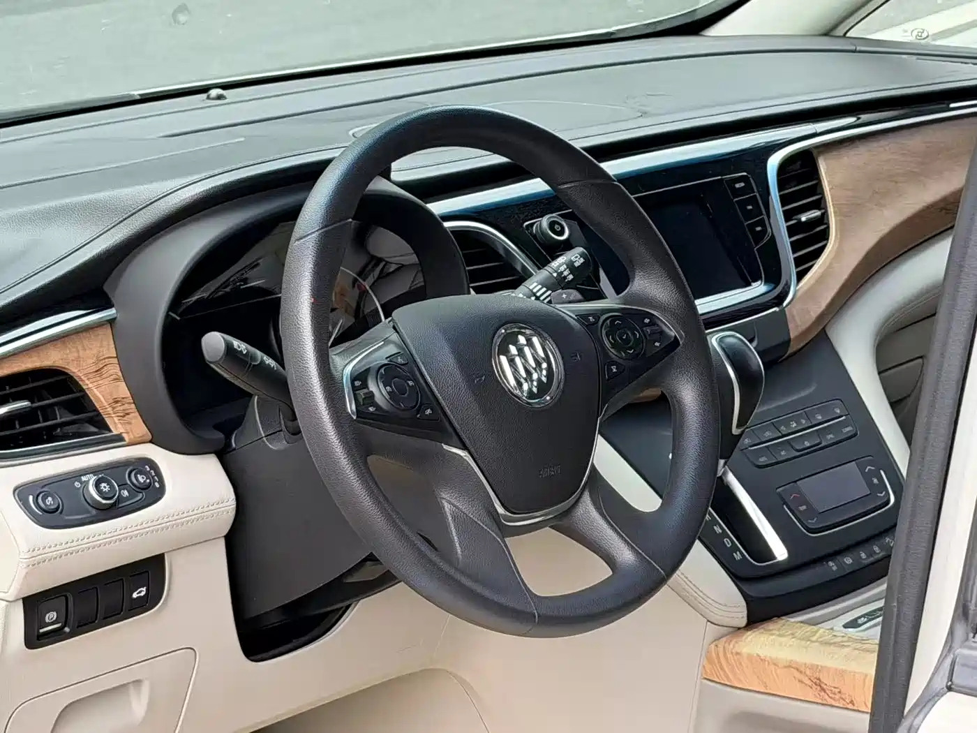 Buick GL8 2018 ES 28T Luxury Type China VI фото 5