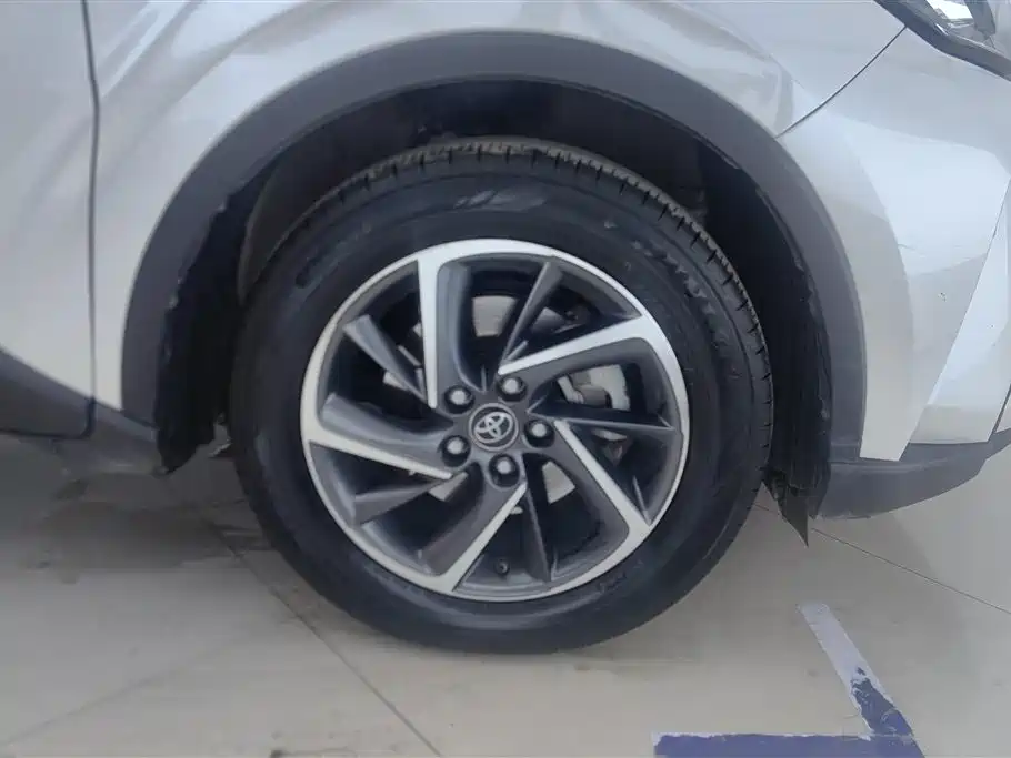 Toyota C-HR 2022 2021 2.0L Luxury Edition