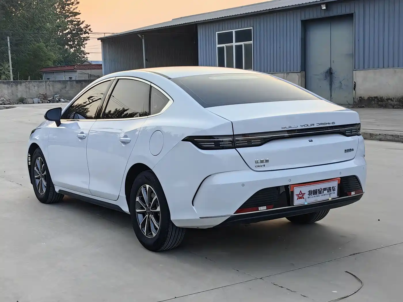BYD Destroyer 05 2024 Glory Edition DM-i 55KM Luxury фото 15