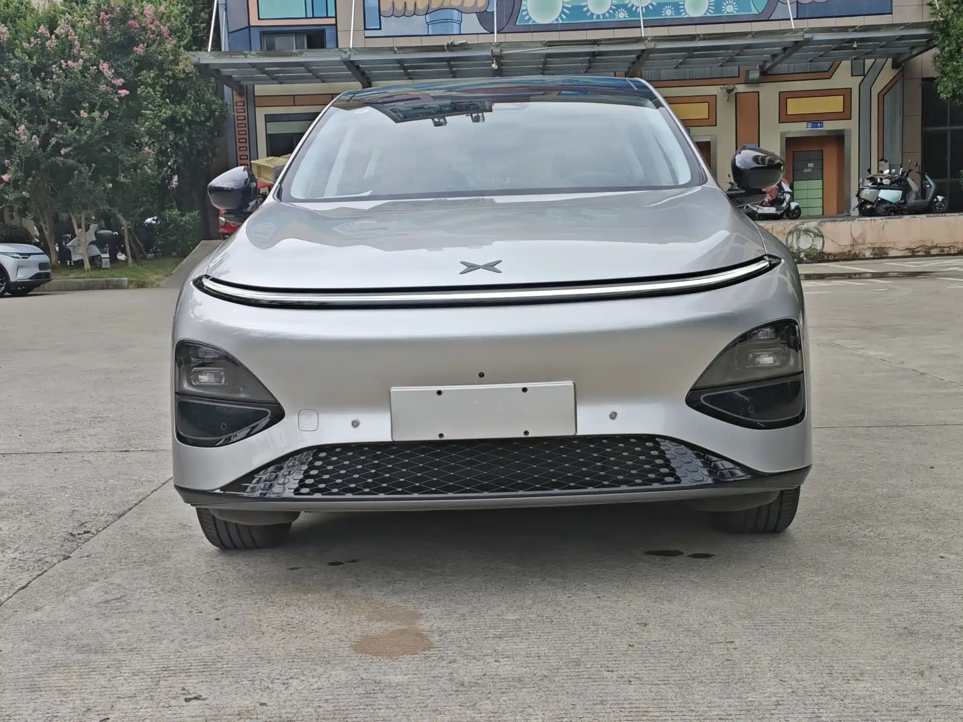Фото 2 - XPeng G6
