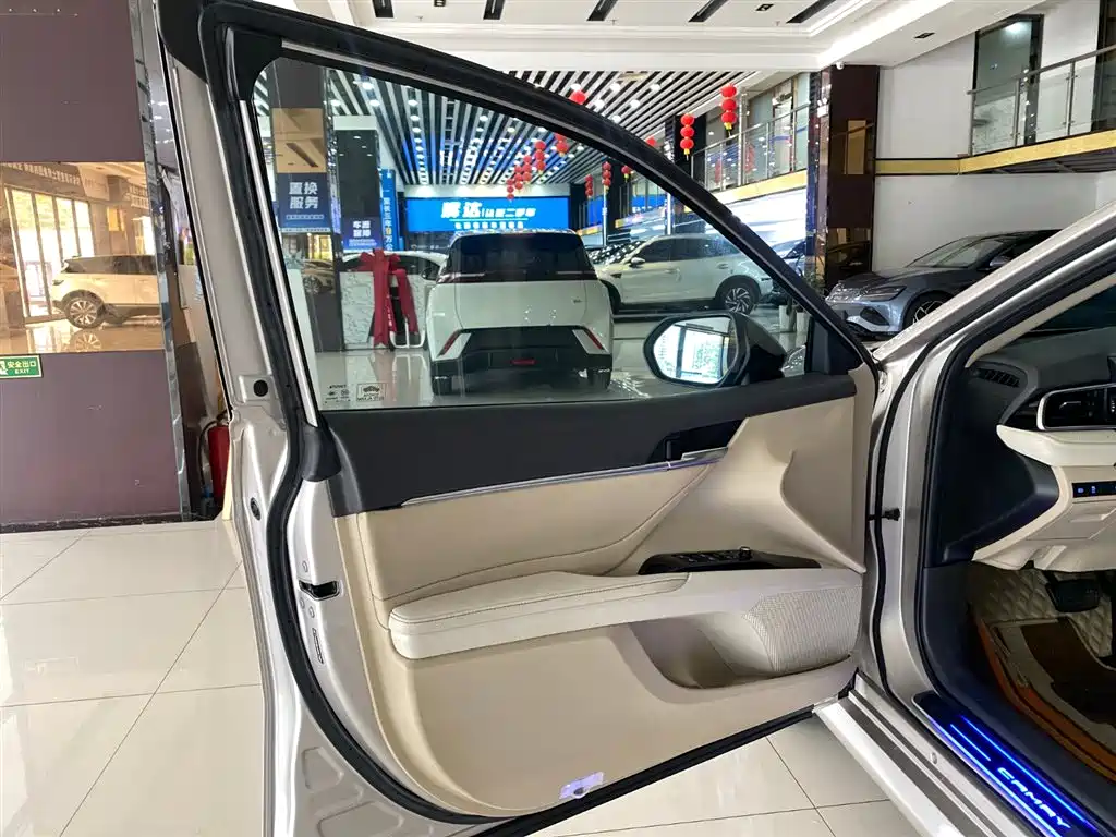 Toyota Camry 2019 2.0G Luxury Edition China VI фото 19