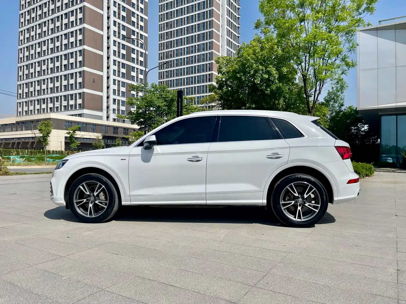 Audi Q5L 2018 45 TFSI Exclusive Fashion (China V) фото 26