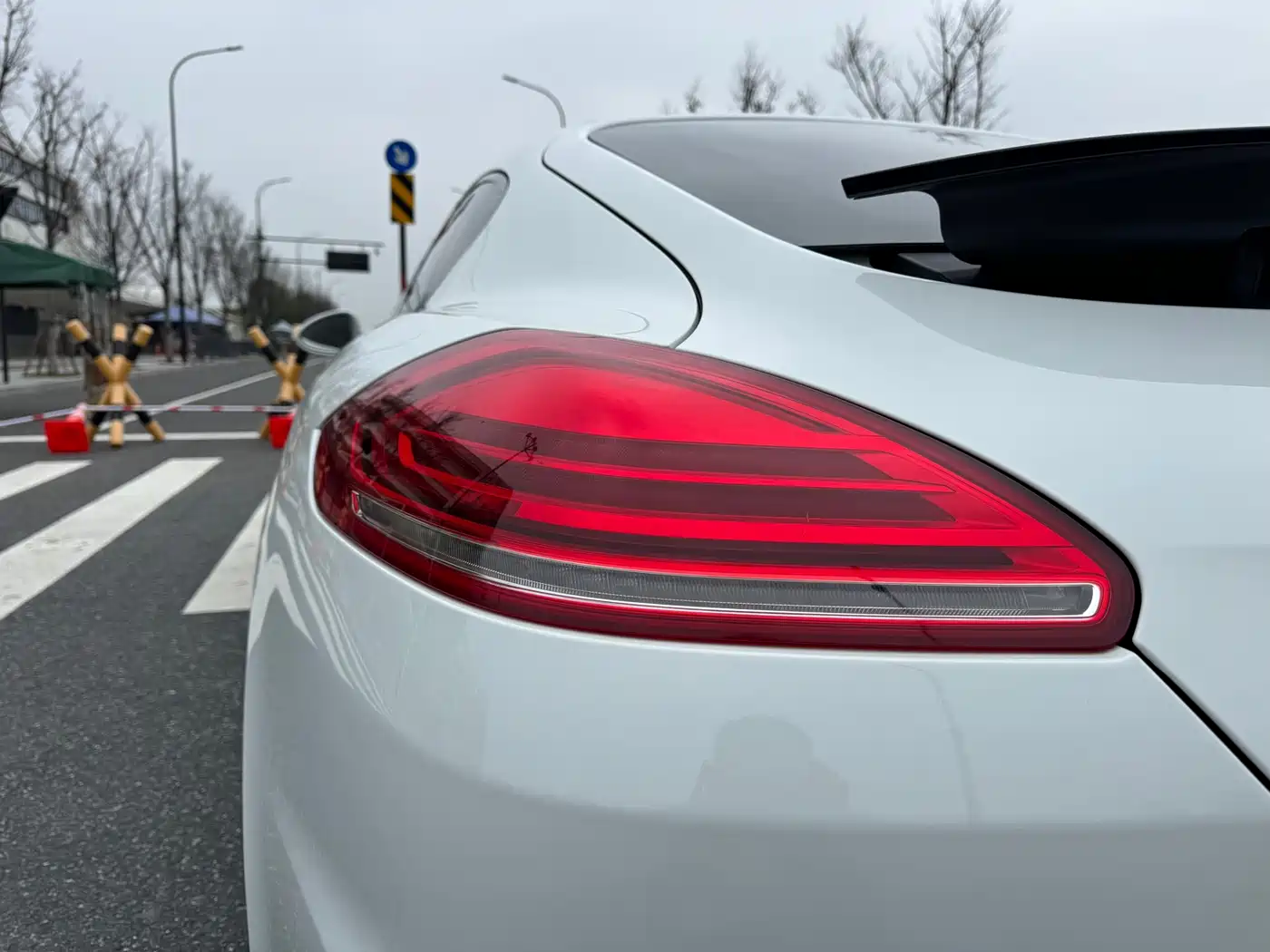 Porsche Panamera 2014 Panamera 4 3.0T фото 27