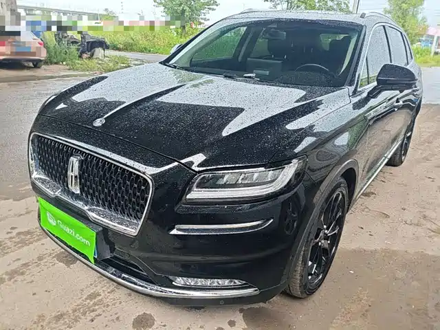 Lincoln Nautilus 2021