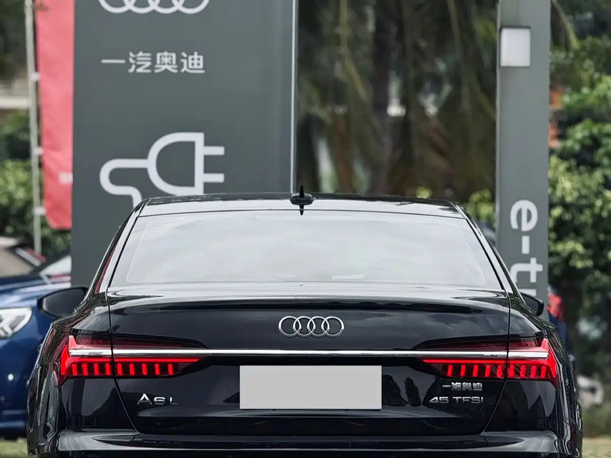 Audi A6L 2024 45 TFSI Premium Dynamic фото 14