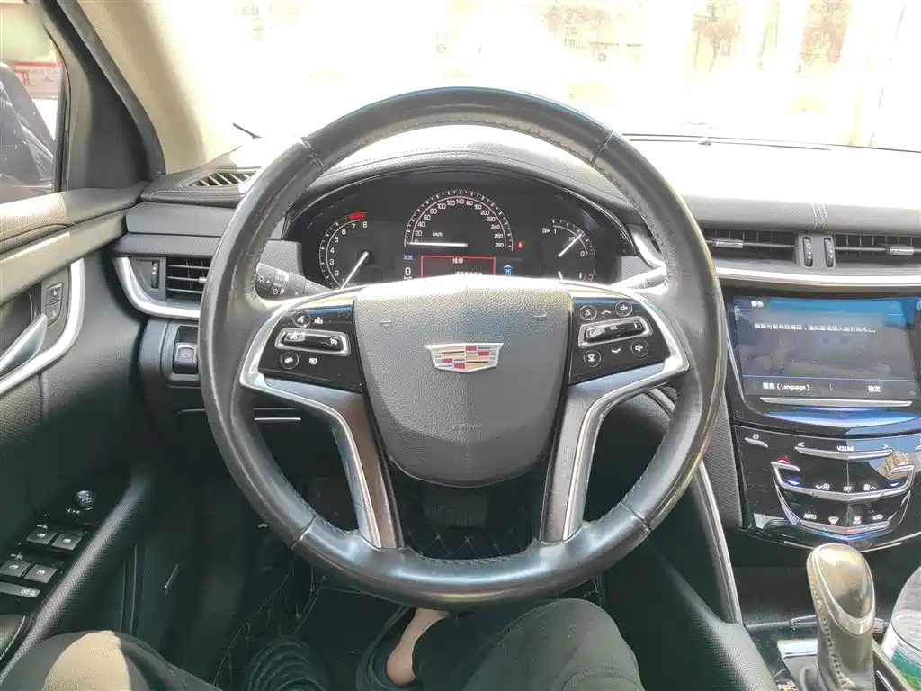Cadillac XTS 2018 28T Technology фото 3