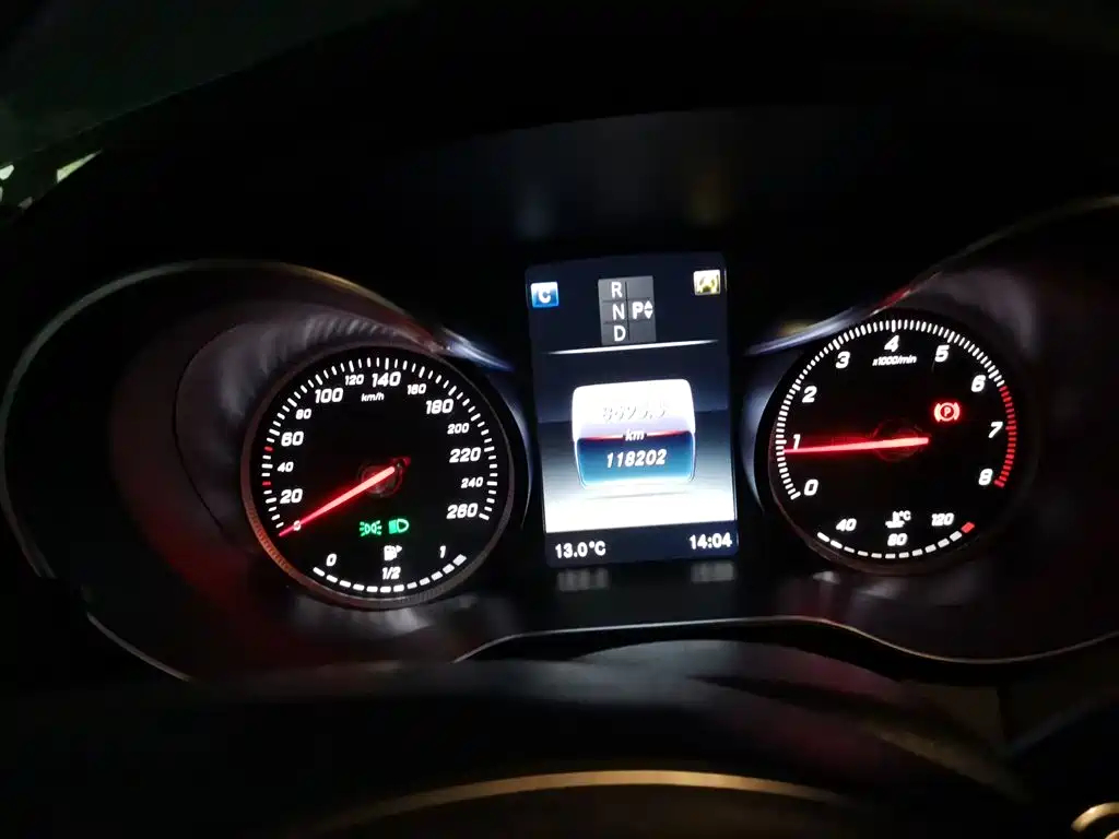 Mercedes-Benz C-Class 2015 Facelift C 200 L Sport фото 8