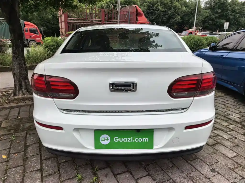 Qoros 3 2019 2018 Sedan 1.6L Auto Leading