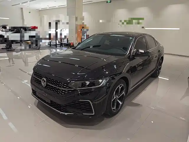 Volkswagen Passat 2023