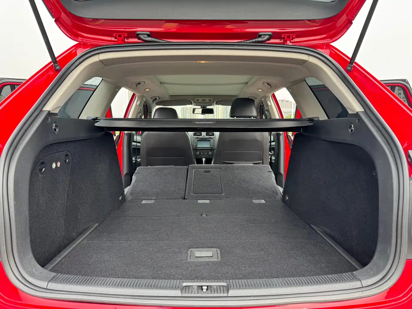 Volkswagen Golf (Import) 2011 Model 1.4TSI Luxury Touring фото 13