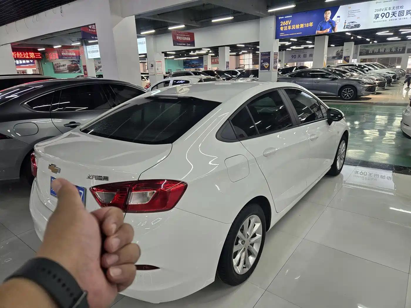 Chevrolet Cruze 2019 2018 320 Automatic Pioneer Sunroof Edition