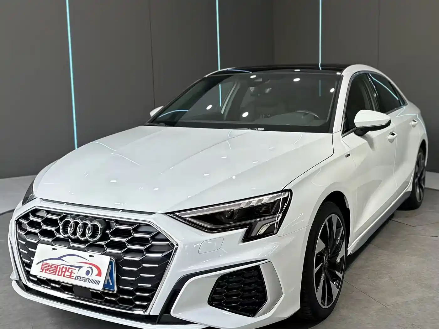 Audi A3 2024 Model A3L Limousine 35 TFSI Fashion Sport