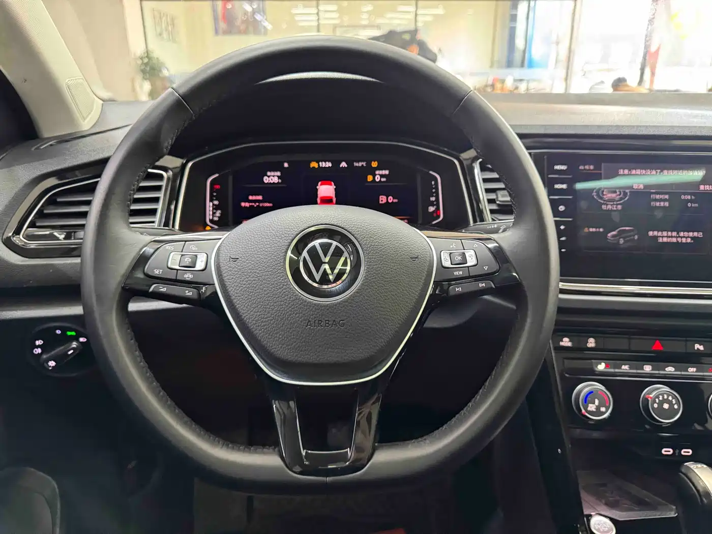 Volkswagen T-ROC 2022 280TSI DSG 2WD Comfort PLUS фото 14