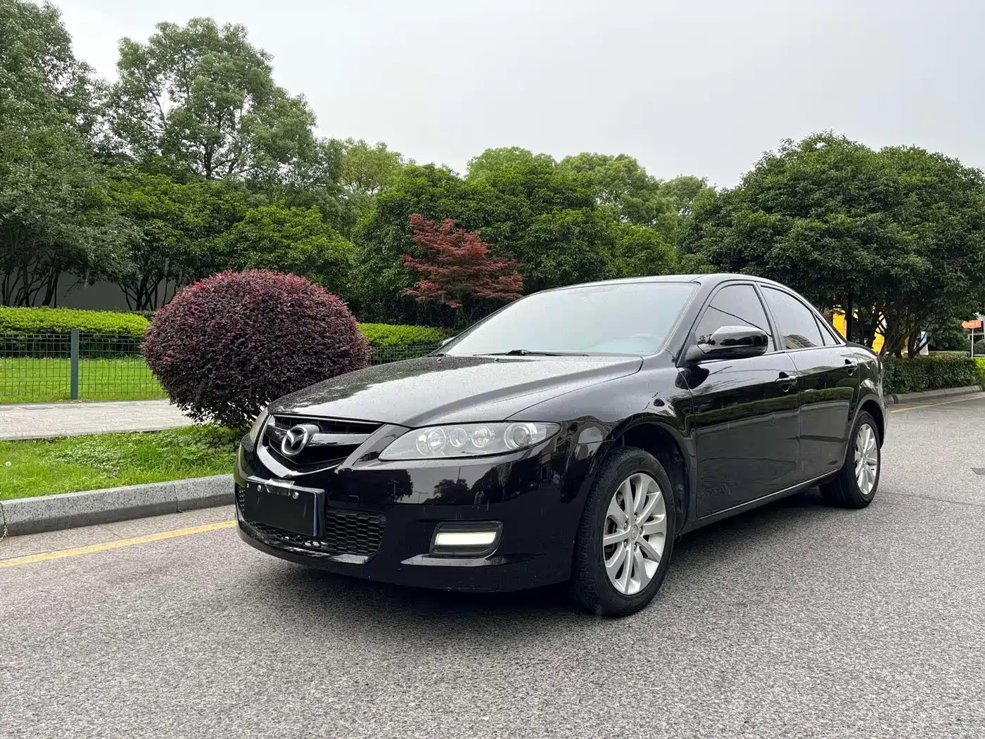 Фото 1 - Mazda 6