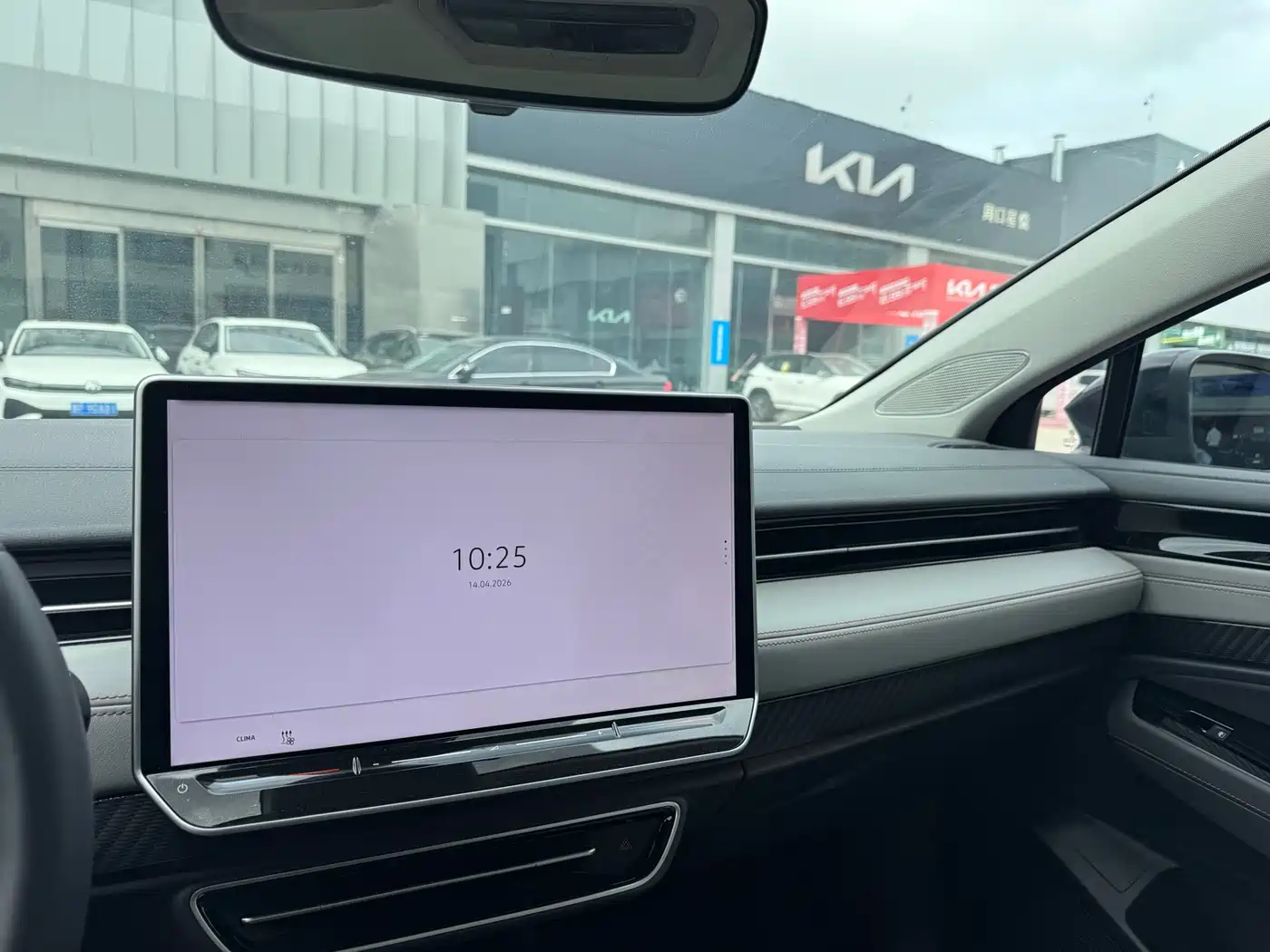 VOLKSWAGEN ID.7 VIZZION