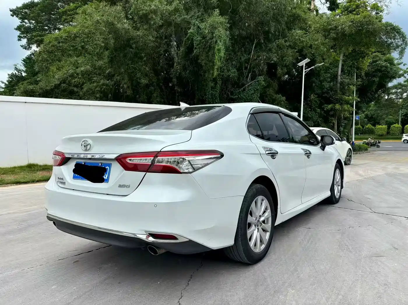 Фото 5 - Toyota Camry