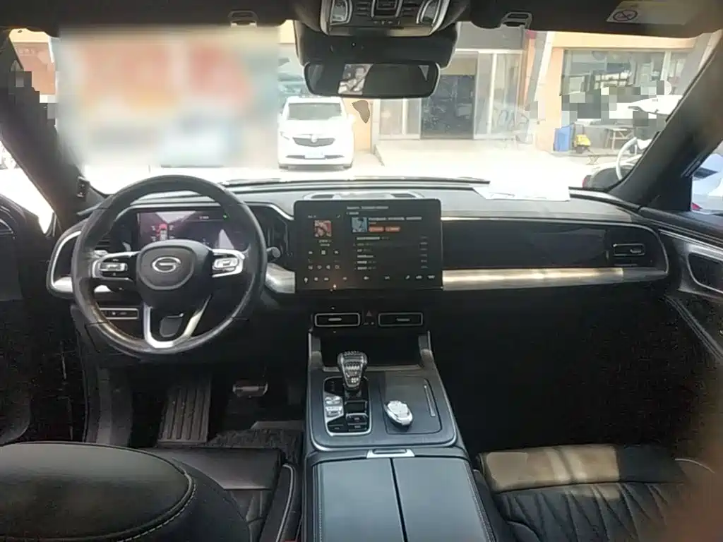 GAC Trumpchi Trumpchi GS8 2024 2024 Navigator Series 2.0TGDI 2WD Luxury Smart Connect Edition