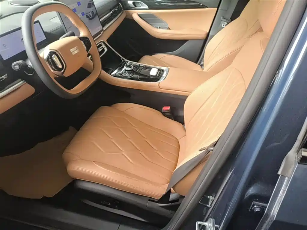 Geely Galaxy Galaxy A7 2025 EM-i фото 15