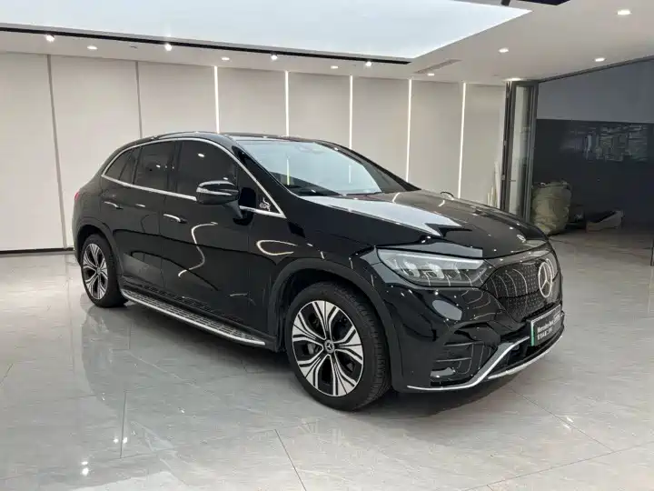 MERCEDES-BENZ EQE SUV