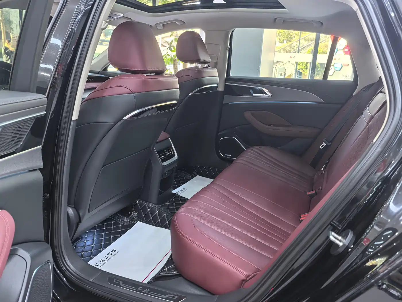 Hongqi H5 2023 2.0T Auto Smart Connect Flag Comfort фото 6