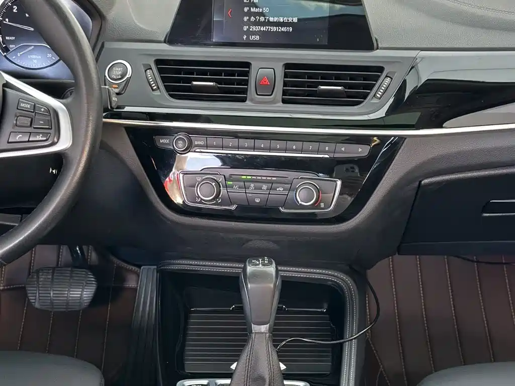 BMW 1 Series 2017 118i Sport фото 18