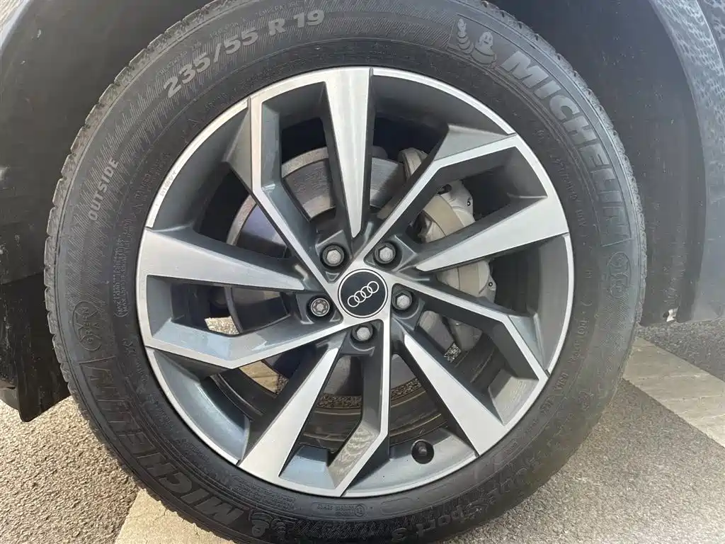 Audi Q5L 2022 40T Luxury Elegance фото 18