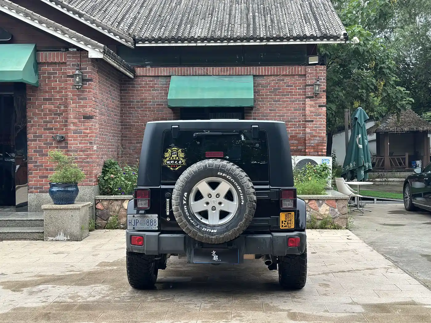 Jeep Wrangler 2010 2010 3.8L Sahara 4-Door