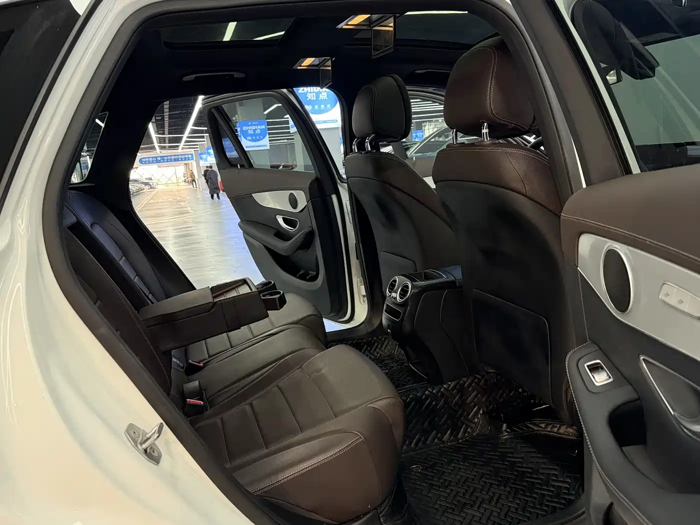 Mercedes-Benz GLC 2022 Facelift GLC 260 L 4MATIC Dynamic фото 17